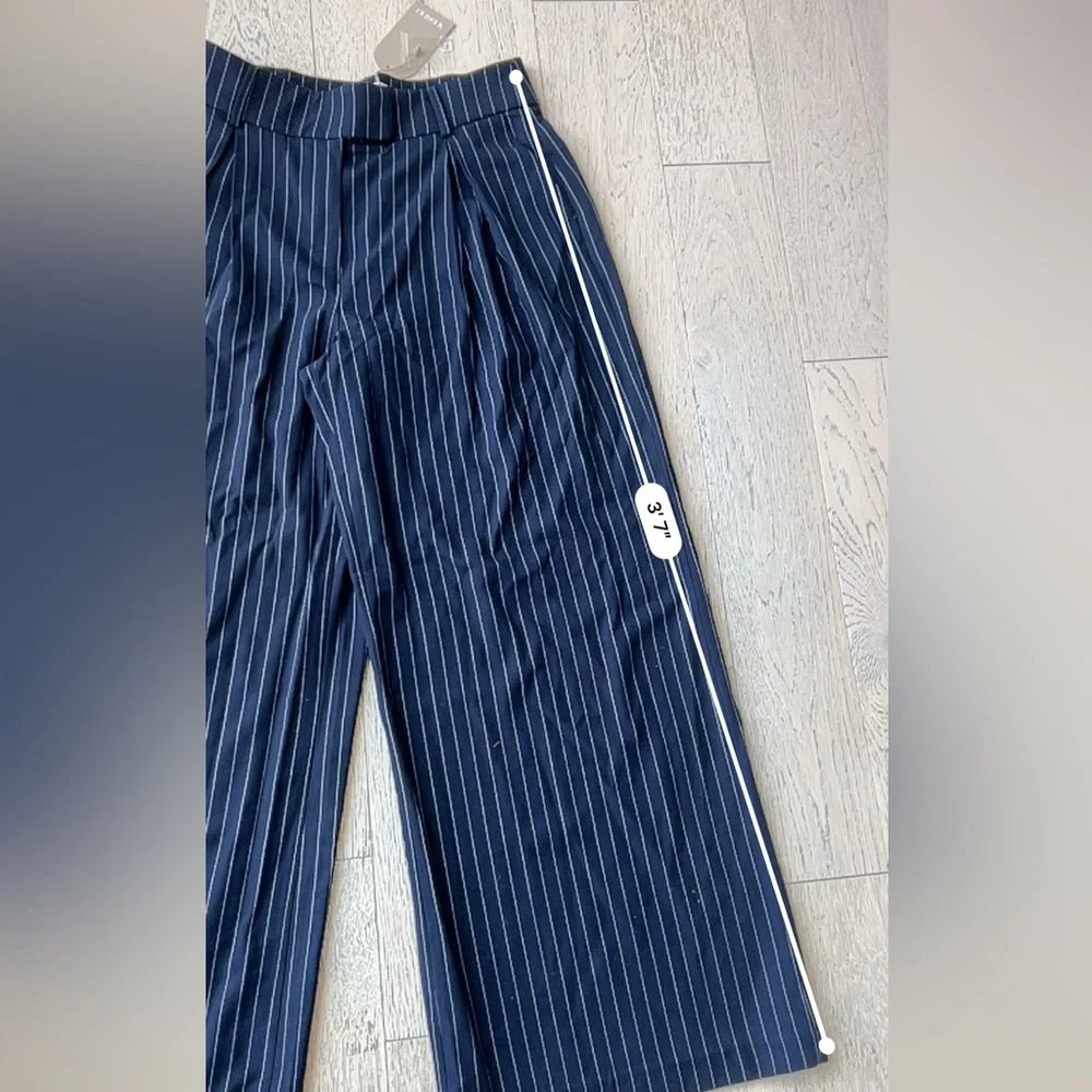 NWT Meshki “Jacqueline” Navy Pinstripe Wide-Leg Pants - Picture 11 of 16